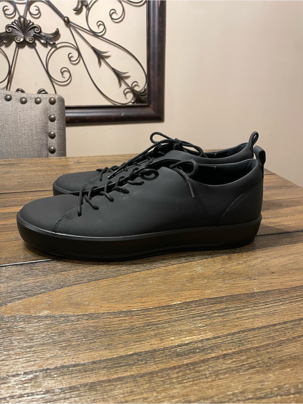 ECCO Mens Soft 8 Tie Black Leather Size 11 Fashion Sneaker Minimalist Modern